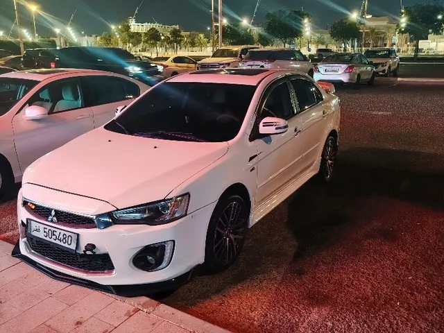 صورة 2016 ميتسوبيشي لانسر GT