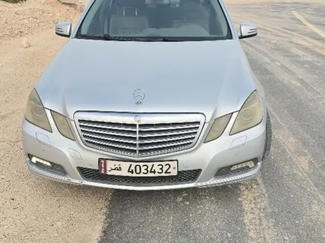 Photo of 2010 Mercedes-Benz E 300
