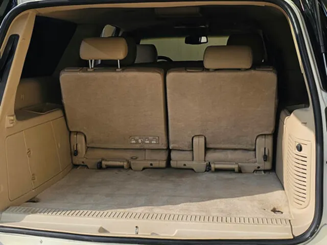 Photo of 2011 GMC Yukon XL SLT