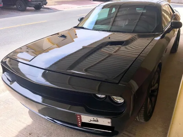 صورة 2014 دودج تشالنجر SRT8