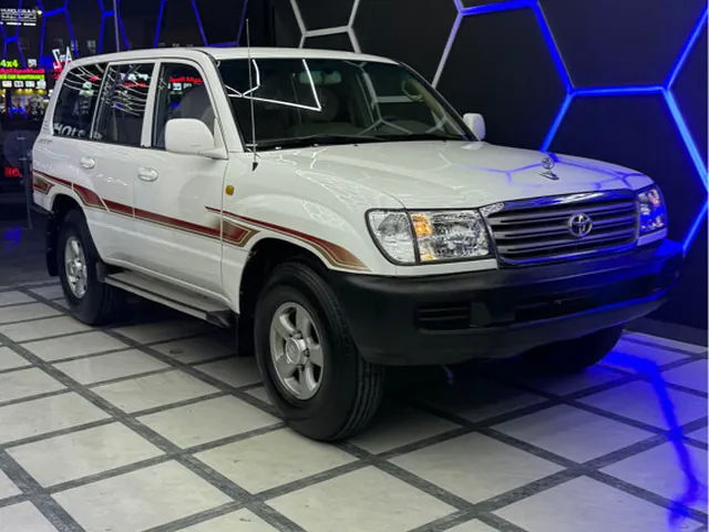 Photo of 2003 Toyota Land Cruiser GX