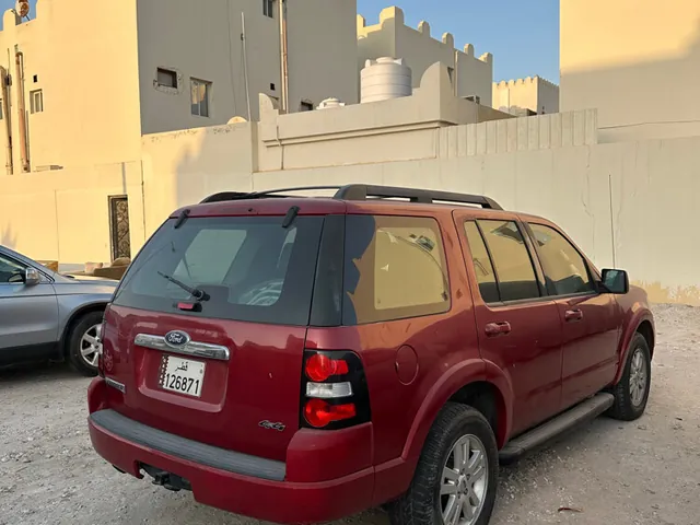 Photo of 2010 Ford Explorer