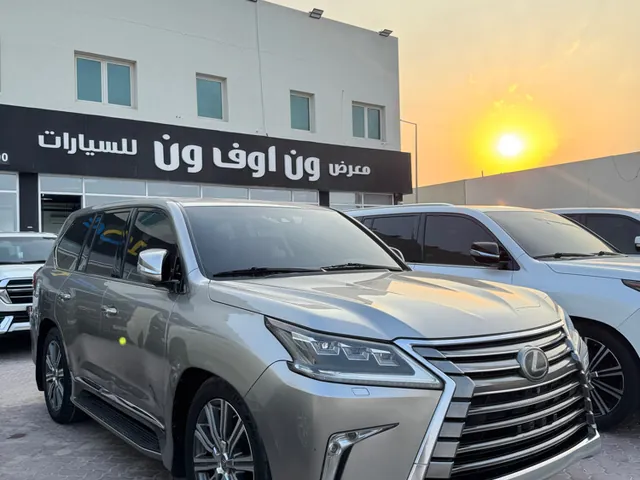 صورة 2017 لكزس LX 570 S