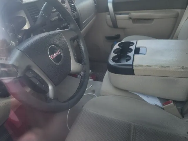 Photo of 2012 GMC Sierra 1500 AT4X
