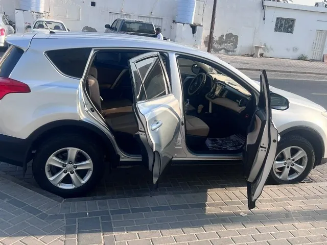 صورة 2014 تويوتا RAV4 هايبرد
