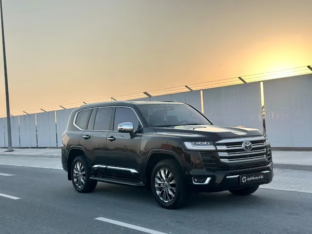 Photo of 2026 Toyota Land Cruiser VXR