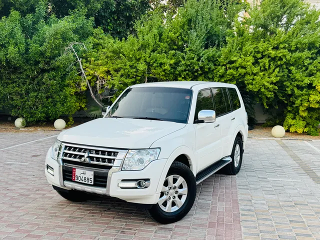 صورة 2022 ميتسوبيشي باجيرو GLS