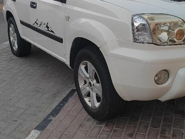 صورة 2008 نيسان اكس-تريل