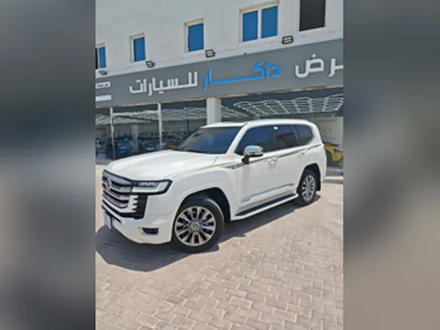 صورة 2024 تويوتا لاند كروزر VXR