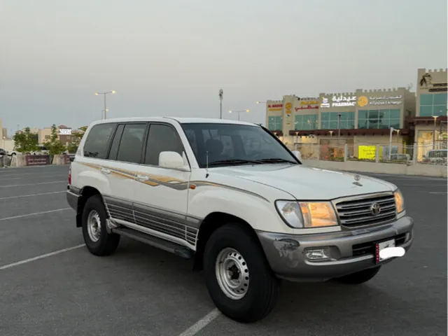 صورة 2003 تويوتا لاند كروزر VXR