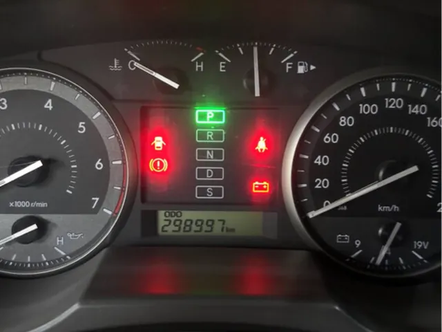 Photo of 2013 Toyota Land Cruiser GXR
