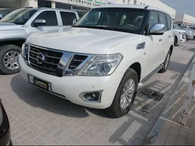 صورة 2014 نيسان باترول SE