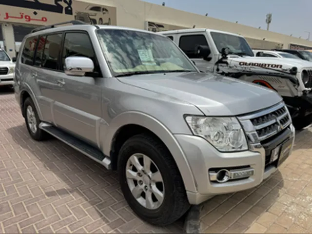 صورة 2020 ميتسوبيشي باجيرو GLS