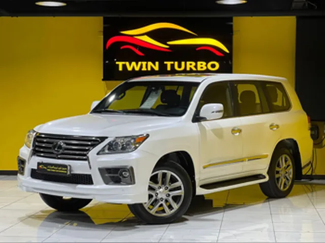 Photo of 2014 Lexus LX 570