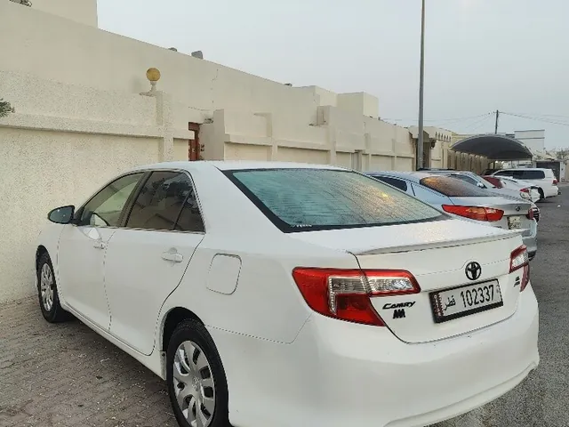 Photo of 2013 Toyota Camry GLE