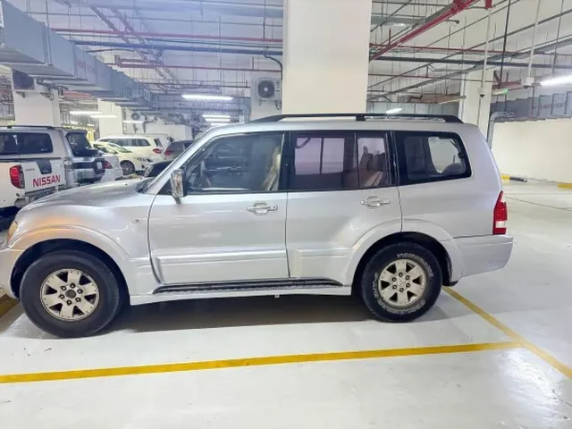 Photo of 2004 Mitsubishi Pajero 3.5