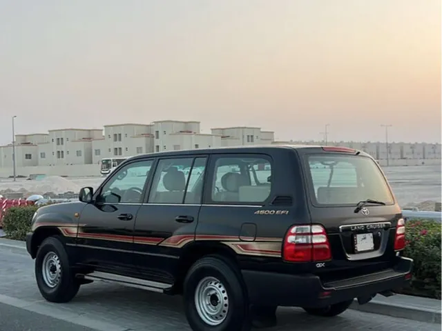 صورة 2003 تويوتا لاند كروزر GX