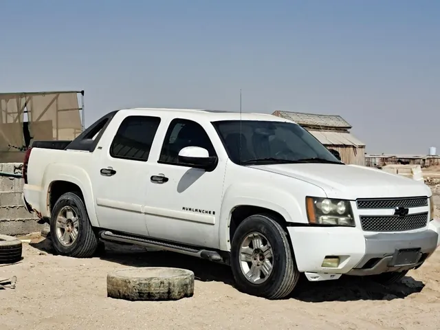 Photo of 2013 Chevrolet Avalanche Z71