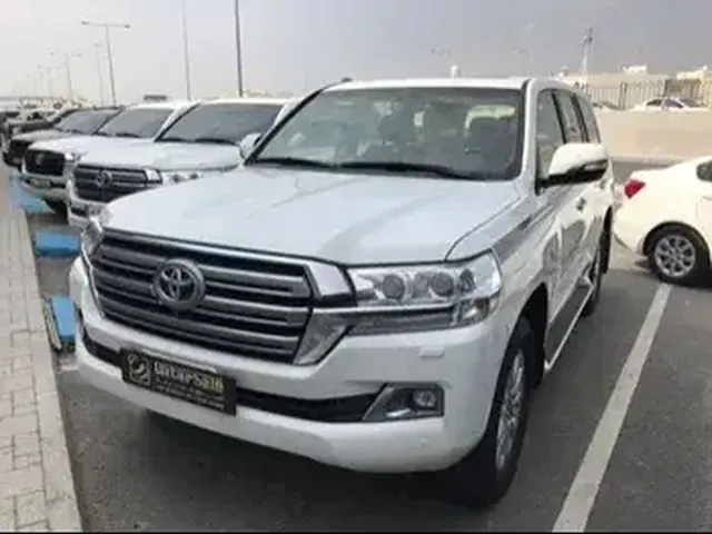 صورة 2021 تويوتا لاند كروزر VXR
