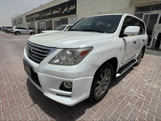 صورة 2011 لكزس LX 570