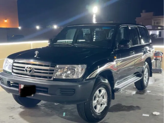 Photo of 2005 Toyota Land Cruiser GX