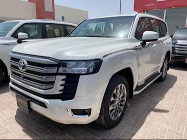 Photo of 2024 Toyota Land Cruiser GXR