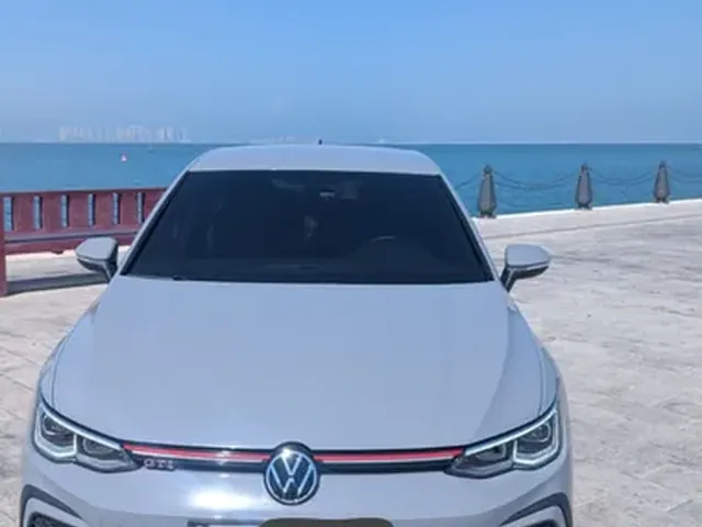 Photo of 2022 Volkswagen Golf GTI