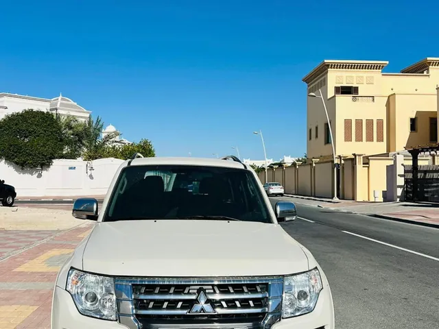 صورة 2020 ميتسوبيشي باجيرو GLS