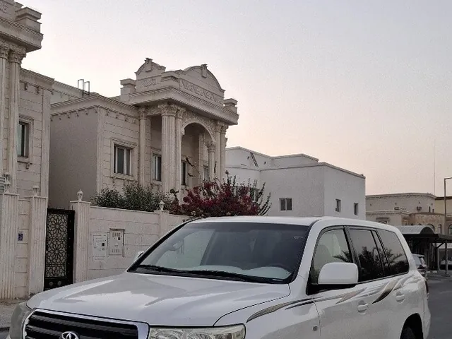 Photo of 2009 Toyota Land Cruiser GXR