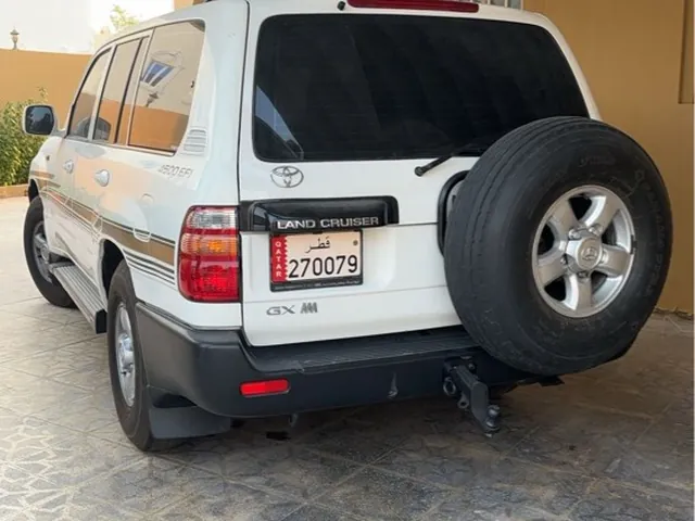 Photo of 2002 Toyota Land Cruiser GX