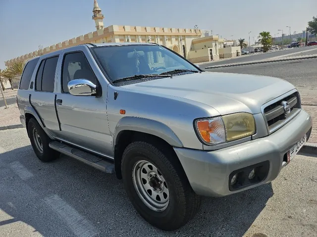 صورة 2002 نيسان باثفايندر