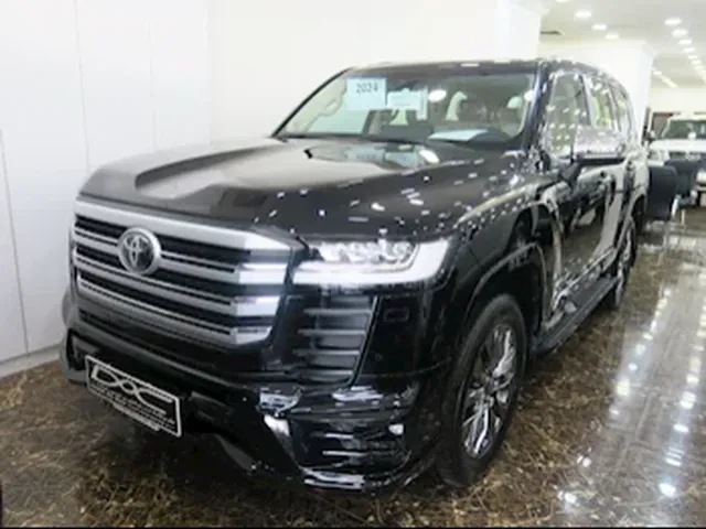 صورة 2024 تويوتا لاند كروزر VXR