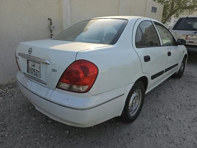 صورة 2004 نيسان صني