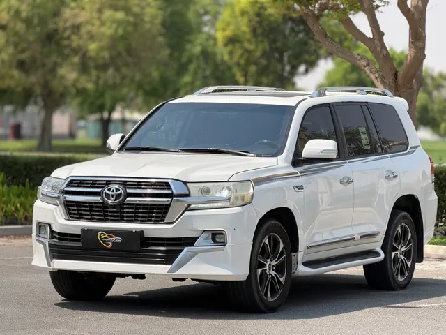 Photo of 2013 Toyota Land Cruiser VXR