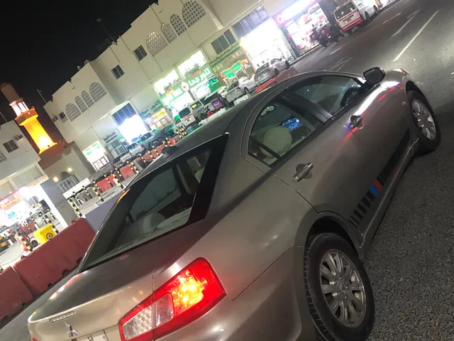 صورة 2010 ميتسوبيشي جالانت