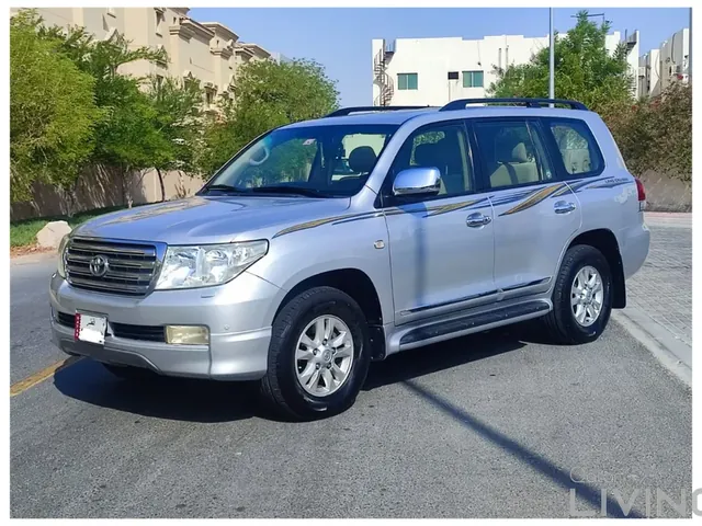 Photo of 2011 Toyota Land Cruiser GXR