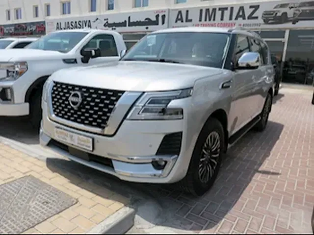 صورة 2021 نيسان باترول LE