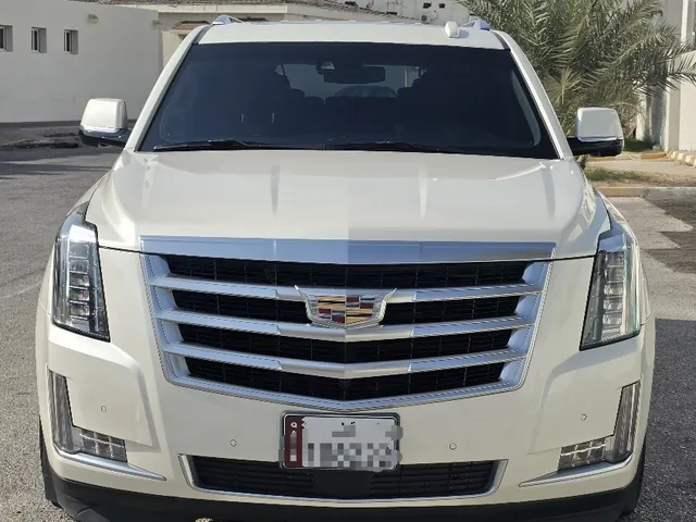 Photo of 2015 Cadillac Escalade Limited