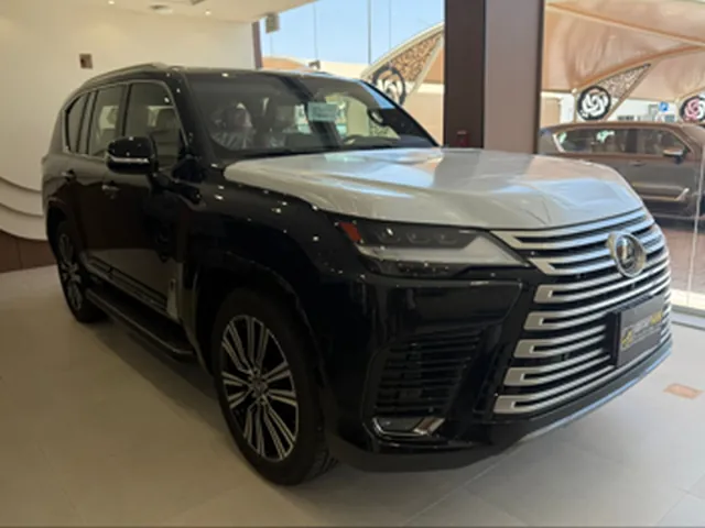 صورة 2026 لكزس LX 600 لكجري
