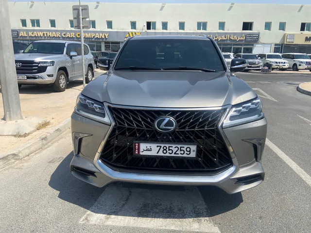 صورة 2018 لكزس LX 570