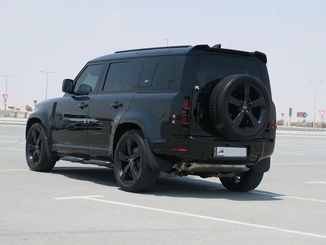 Photo of 2024 Land Rover Defender 110 HSE