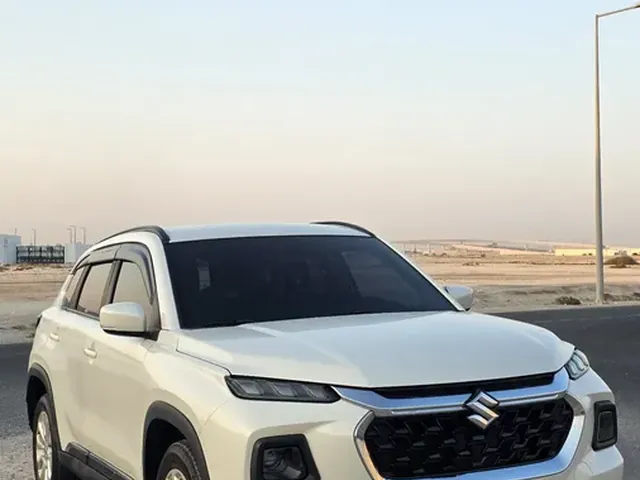 صورة 2023 سوزوكي جراند فيتارا