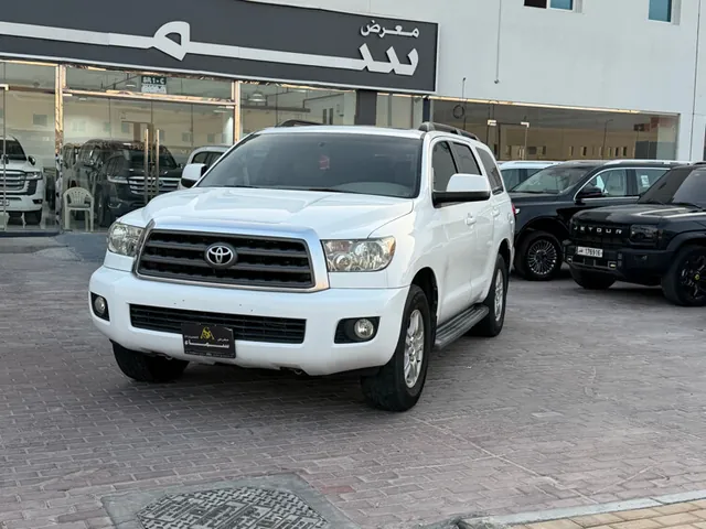 Photo of 2015 Toyota Sequoia
