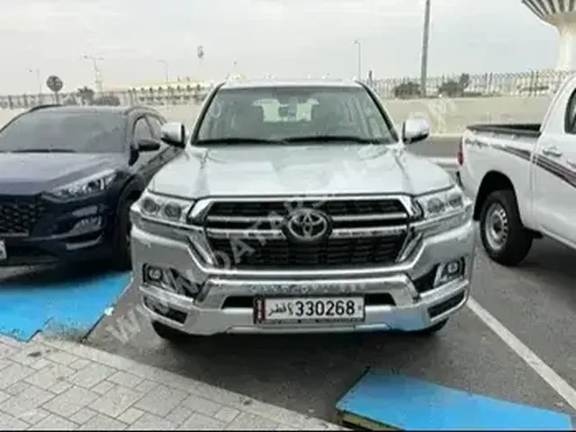 صورة 2021 تويوتا لاند كروزر GXR