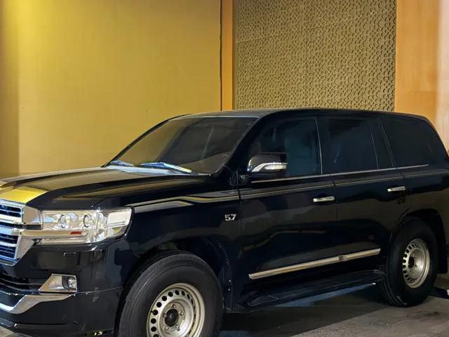 Photo of 2016 Toyota Land Cruiser VXR