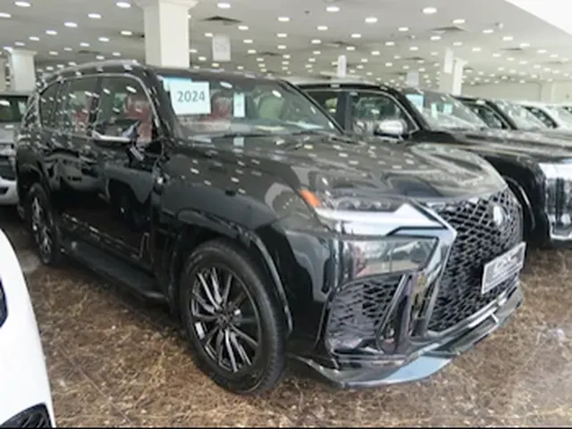 صورة 2024 لكزس LX 600 اف سبورت