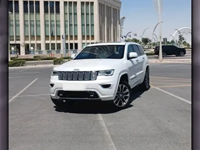 Photo of 2017 Jeep Grand Cherokee