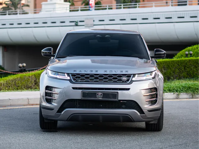 Photo of 2022 Range Rover Evoque R-Dynamic SE