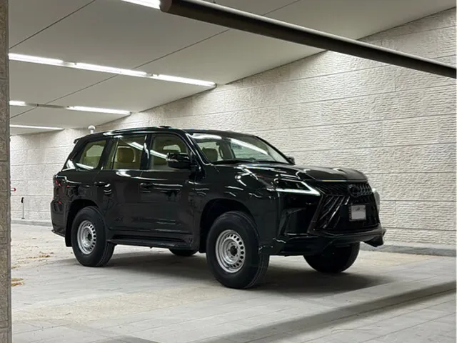 صورة 2016 لكزس LX 570 S