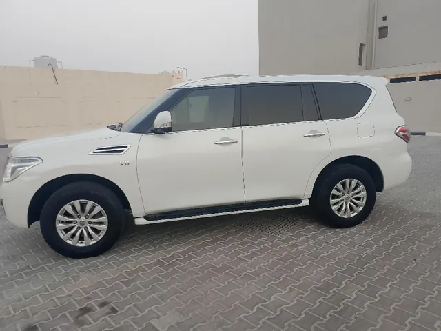 صورة 2016 نيسان باترول SE
